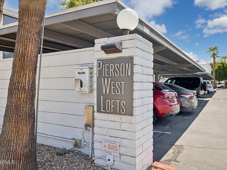 385 W PIERSON Street #B4 photo 2