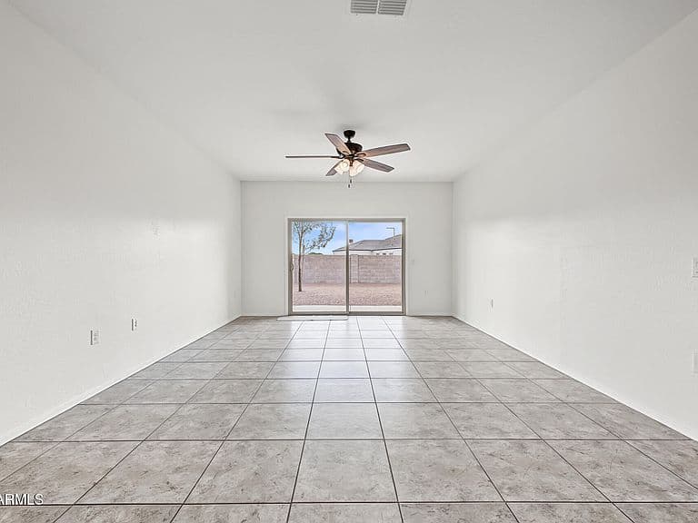 30601 W Celeborn Drive photo 3