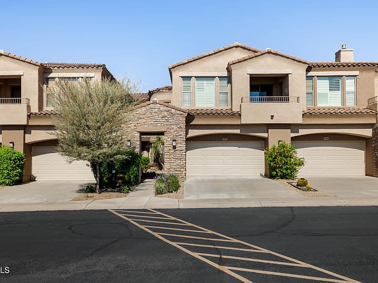19475 N GRAYHAWK Drive #1007 photo 2
