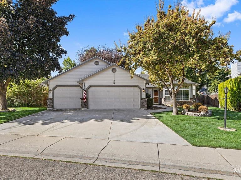 359 S Thoreau Way photo 1