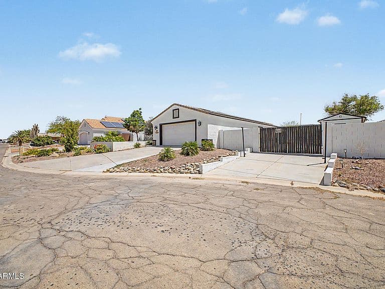16013 S CORAL Road photo 3