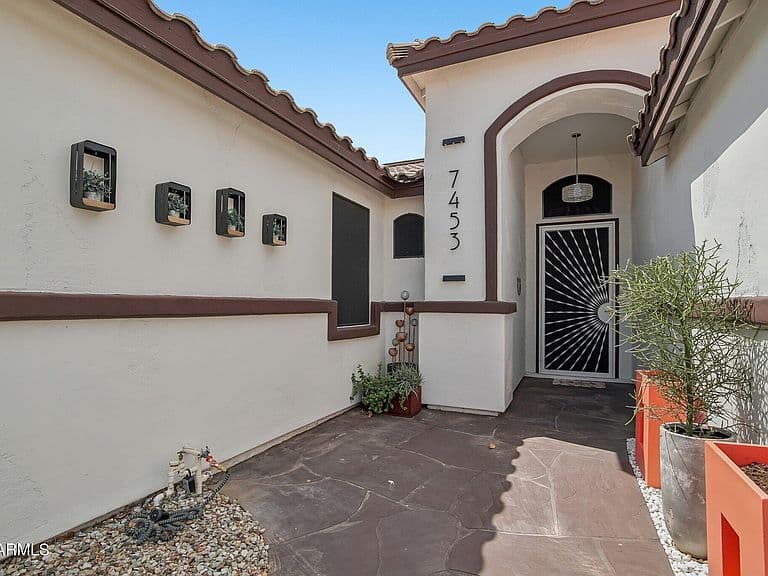 7453 W PARAISO Drive photo 5