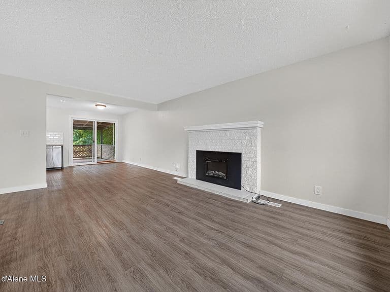 1516 E Harrison Ave photo 4