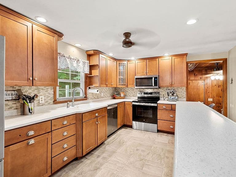 6 Juniper Drive photo 5