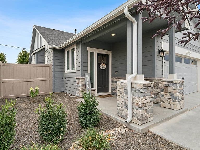 1351 W Santiago Street Block #3-lot 19 photo 2