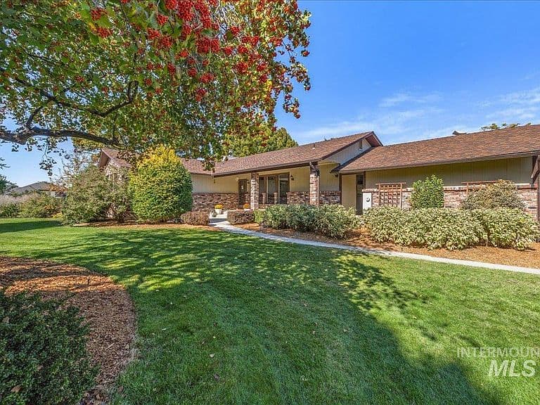 6484 W Hollilynn Dr photo 2