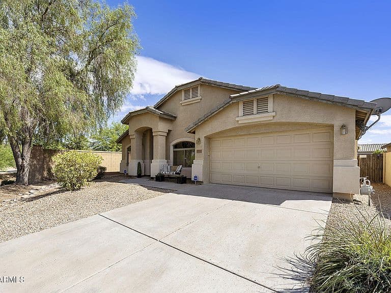 17717 W ANDORA Street photo 3