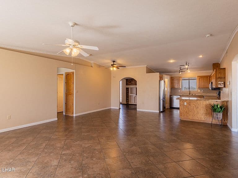 3967 Breakwater Dr photo 3