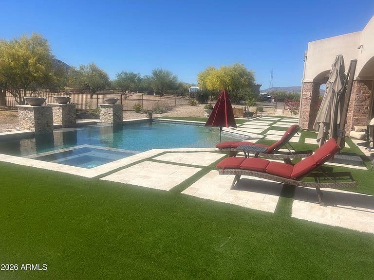 30820 N ESTRELLA Court photo 2