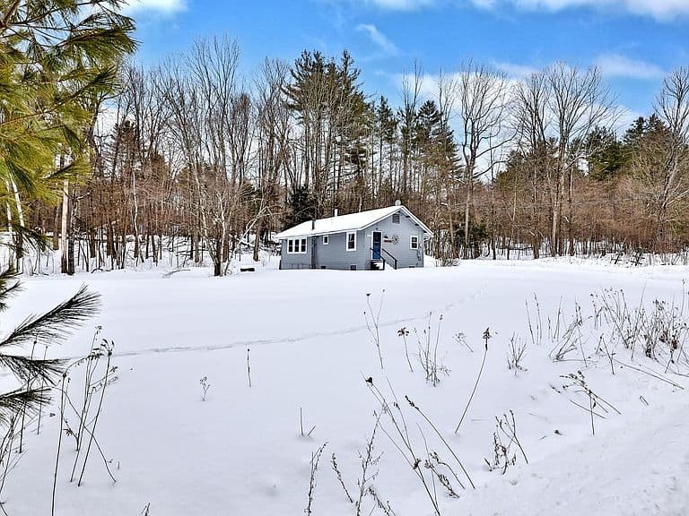 283 Goodrich Road photo 2
