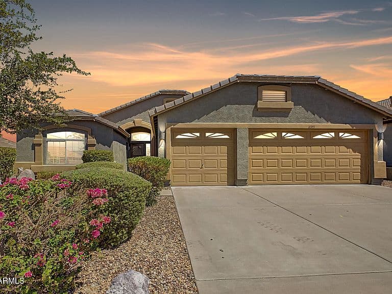 11355 S HOPI Street photo 1