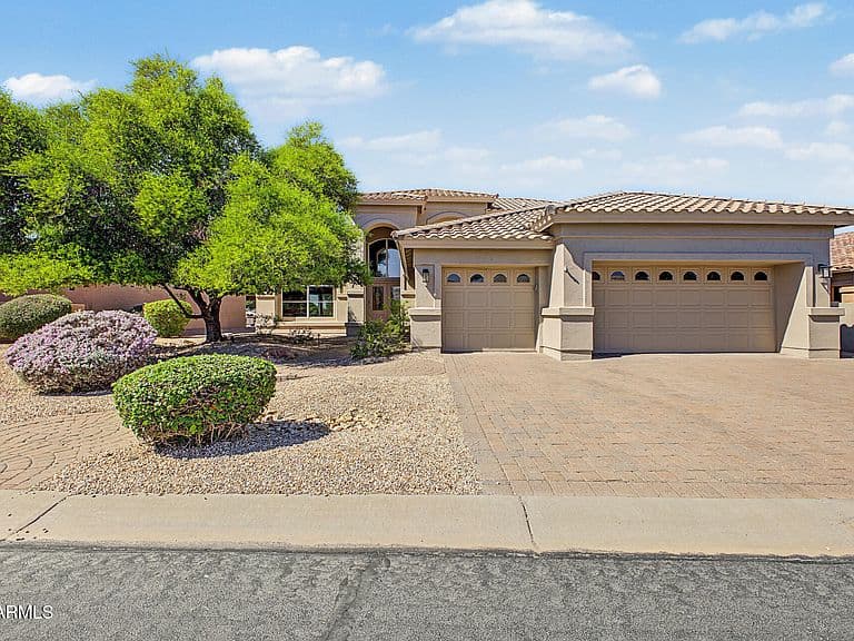 10152 E DIAMOND Drive photo 2