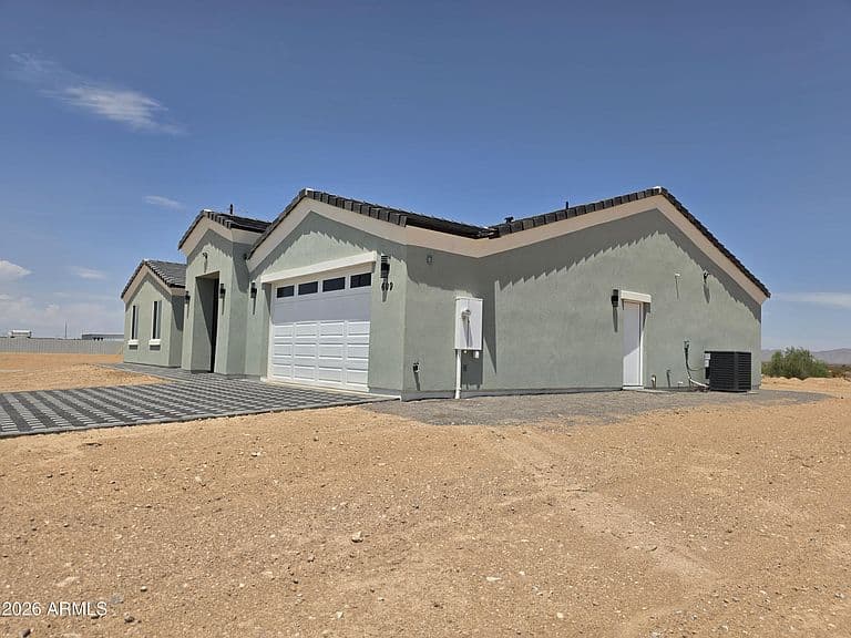 609 S 311TH Avenue photo 4