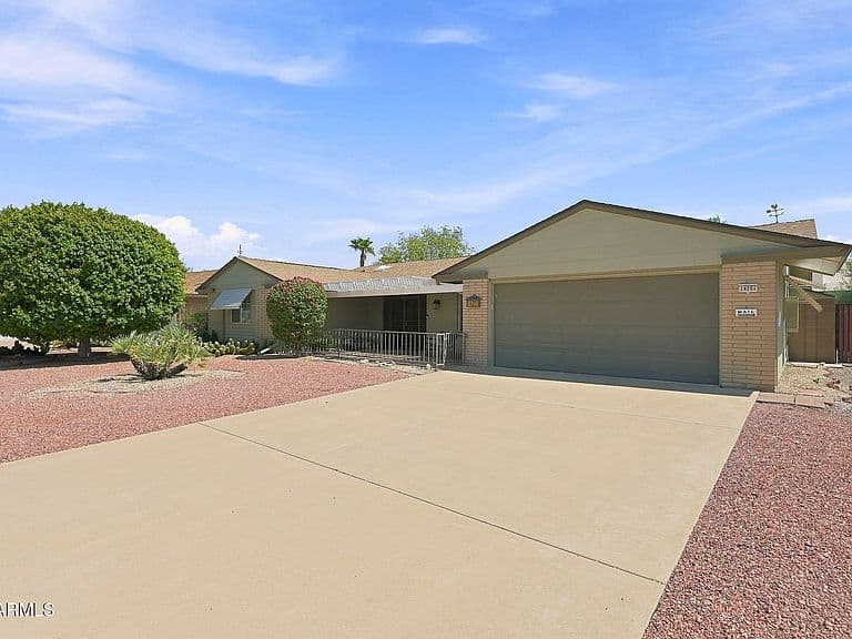 14201 N BOSWELL Boulevard photo 1