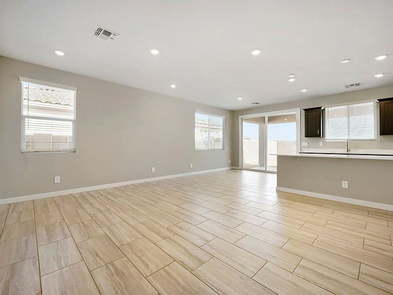 24110 W Hacienda Ave photo 5