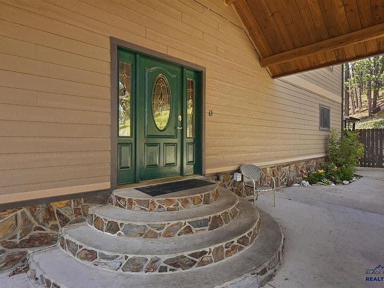 8207 Blucksberg Mountain Rd photo 4