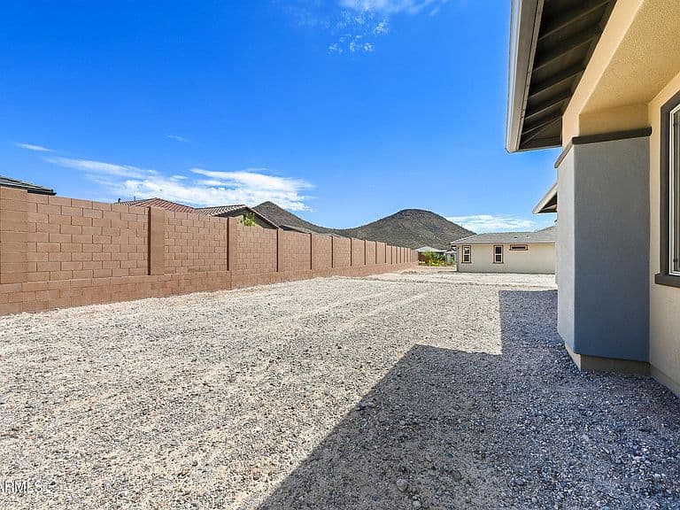 33481 N CHEVELON Drive photo 3