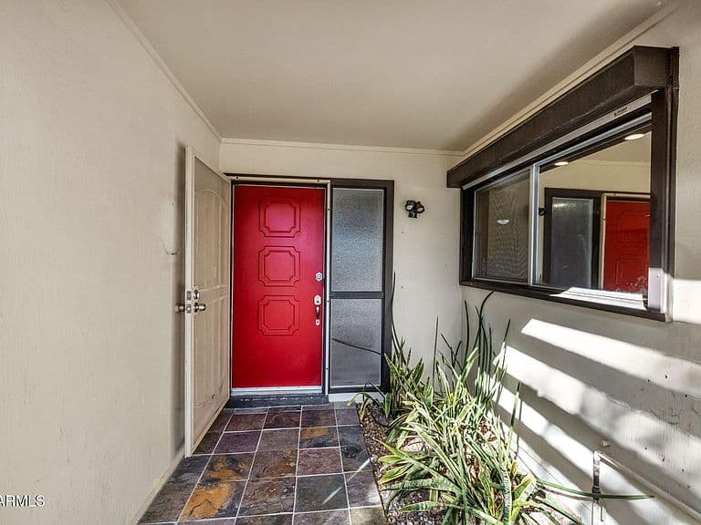 2616 S AZALEA Drive photo 4