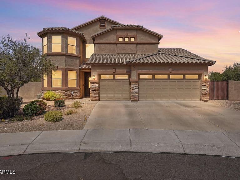 8371 W SPUR Drive photo 2