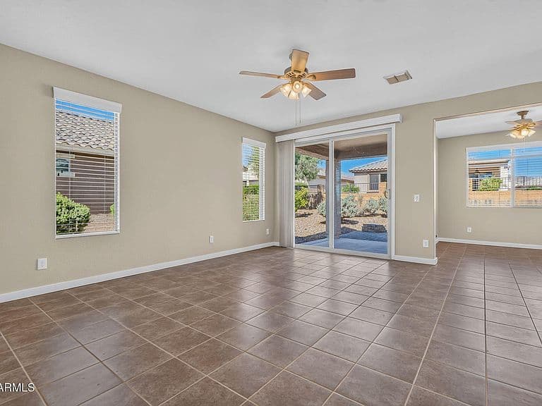 22596 W LOMA LINDA Boulevard photo 4