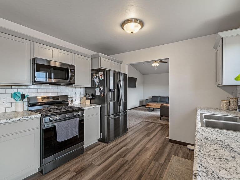 24020 Bridle Ridge Rd photo 5