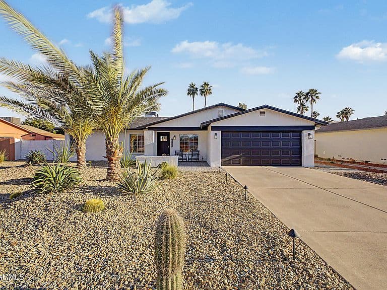 4937 E EVANS Drive photo 2