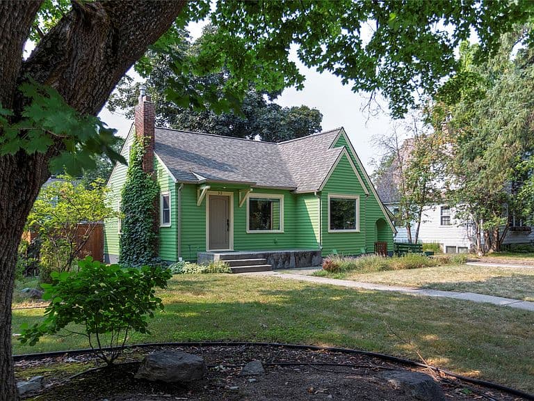 313 Woodworth Ave photo 1