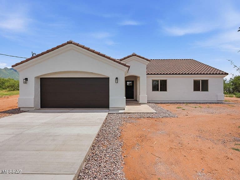 43 Avenida Pastor photo 1