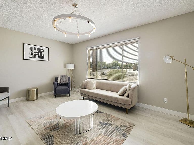 1732 E HERMOSA Drive photo 4