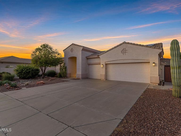 8220 W GARDENIA Avenue photo 1