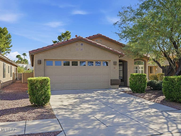 657 W Panorama Vista Dr photo 1