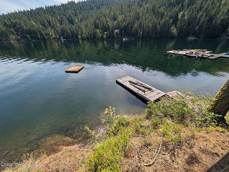 15886 S Spirit Lake Rd photo 4