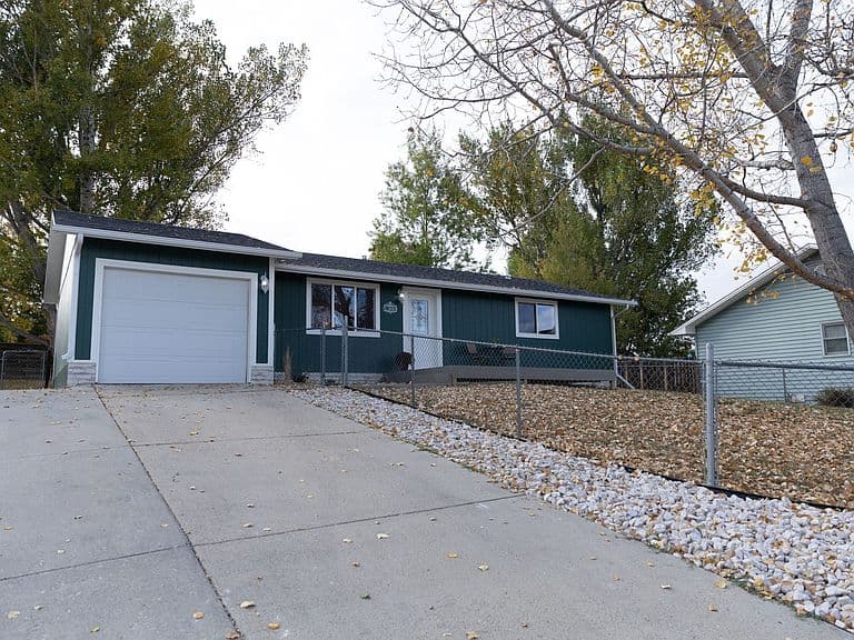 1360 Birch St photo 1
