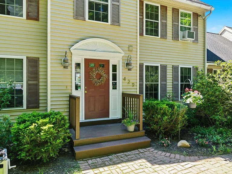 429 Wilson Hill Road photo 3