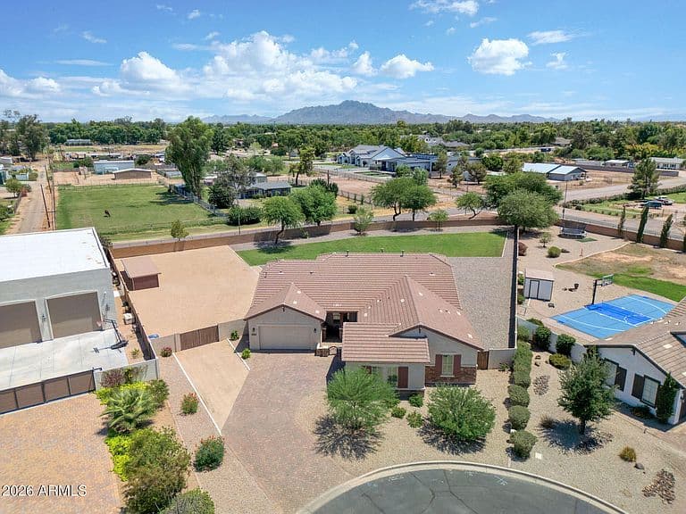 5481 S CROSSCREEK Drive photo 2