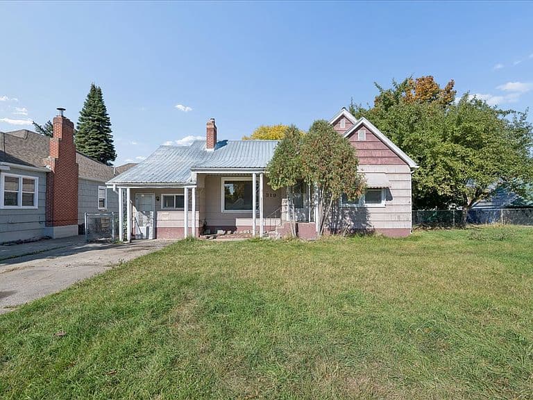 319 E California St photo 1