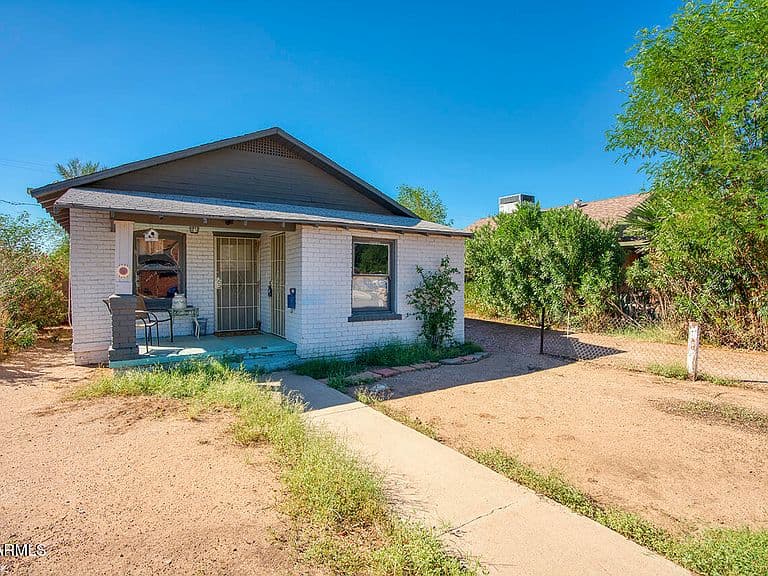 2506 N 11TH Street photo 1