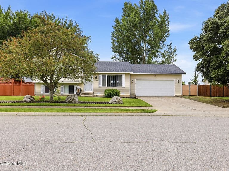 8208 W Arizona St photo 3