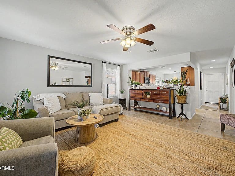 8076 W SONOMA Way photo 1
