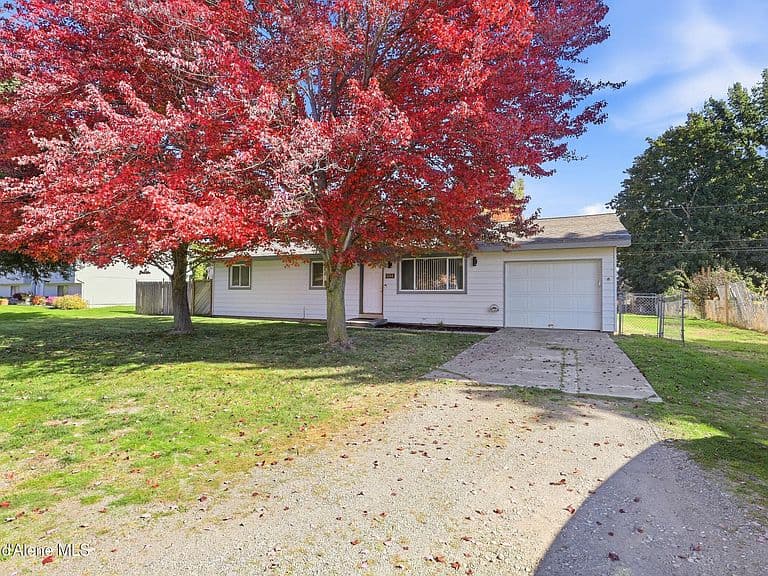 11144 N Jonathan Ave photo 2