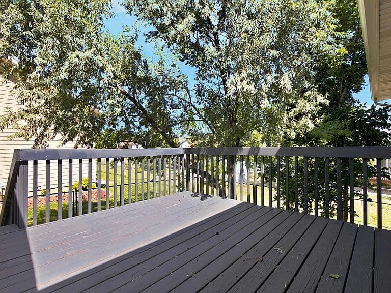 548 Field View Dr photo 3