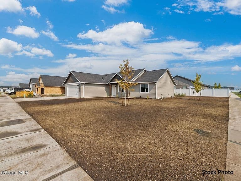 7105 W Constantine Ln photo 2
