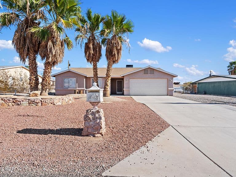 2440 Seabring Dr photo 2