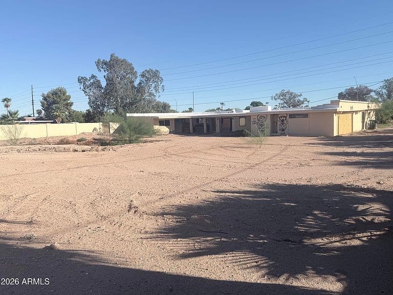 6726 E Shea Boulevard photo 3