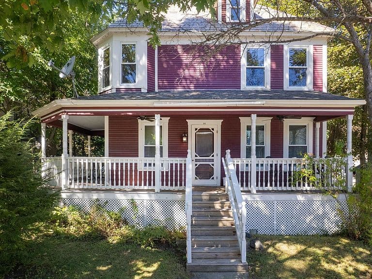 11 East Washington Street photo 1