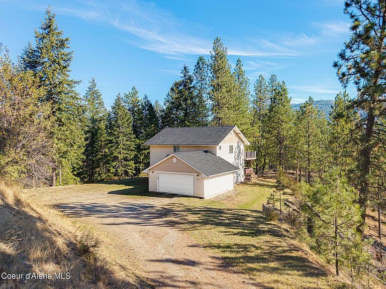 698 Paradise Ln photo 1
