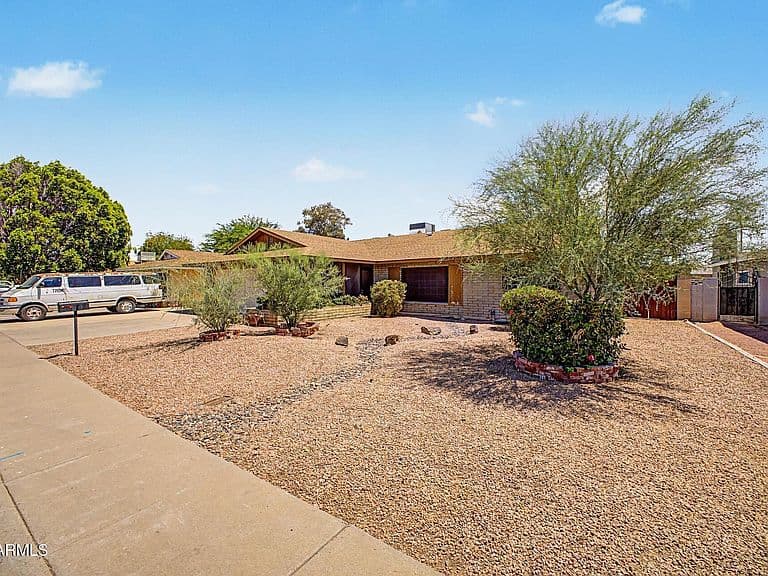 5221 W EVANS Drive photo 3