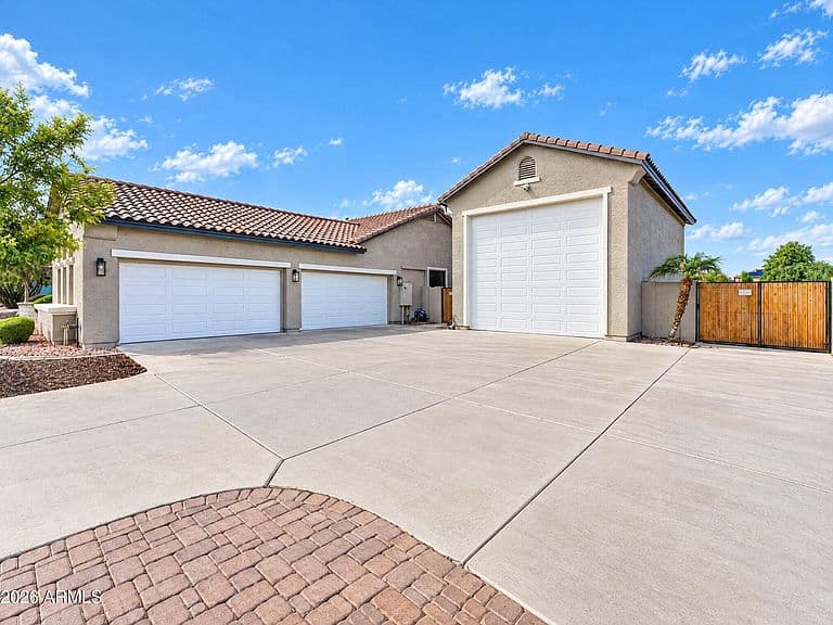 14532 W HOPE Drive photo 4