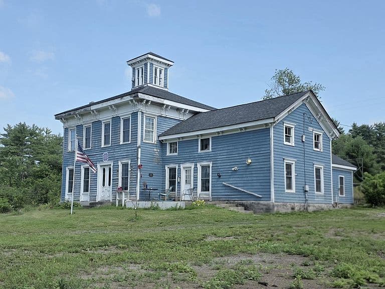 265 Longwoods Road photo 1