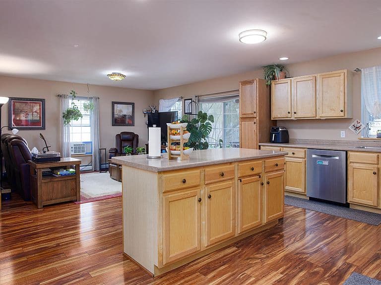 188 Farmall Drive photo 3